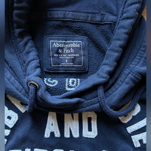 Abercrombie and Fitch hoodie size Small - Picture 3 of 4